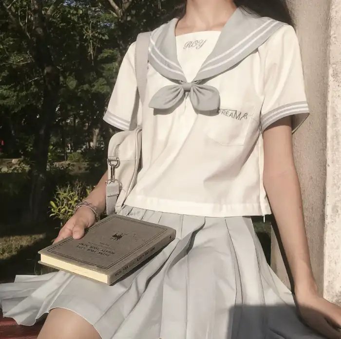 神秘女房东 在线播放
